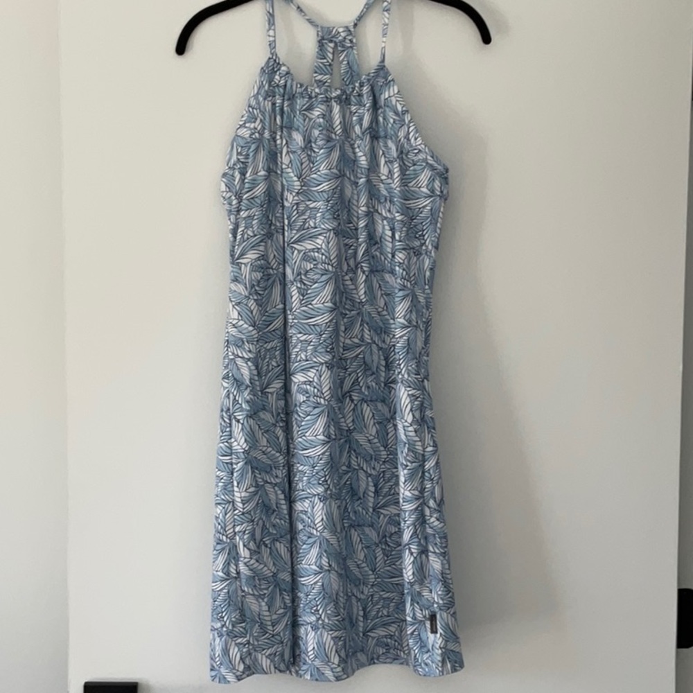 Eddie Bauer Dress - Size Medium - Built in Bra - 90% Polyester/10%Spandex